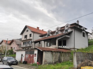 Недвижимость - Дома - Дом 230 кв.м., участок 5 соток. Трстеник