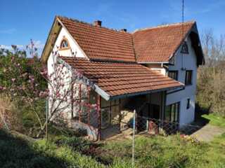 Недвижимость - Дома - Дом 130 кв.м., на участке 2 гектара 35 сотки. 