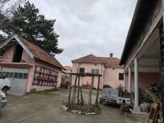 Недвижимость - Дома - Два дома 60 и 116 кв.м., 124,5 сотки. 