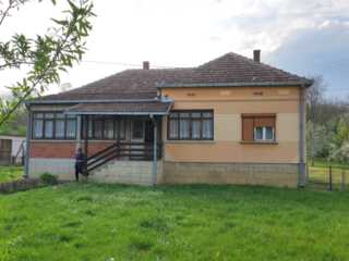 Недвижимость - Дома - дом 100 кв.м., на участке 41 сотка. с кузнецeй