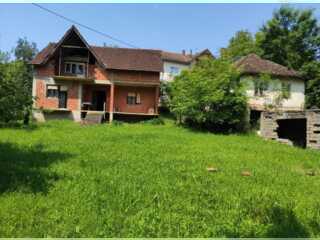 Недвижимость - Дома - 2 дома (44 и 148 кв.м.) на участок 26 соток.