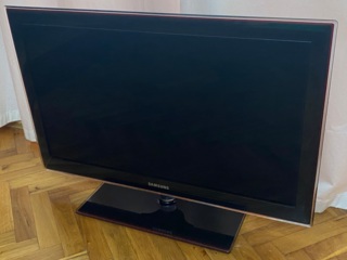 Электроника - Телевизоры и проекторы - Продается телевизор Samsung