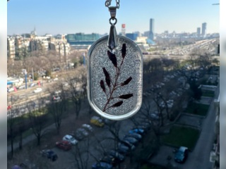 Другое - Ювелирные изделия, украшения - Кулон из эпоксидный смолы