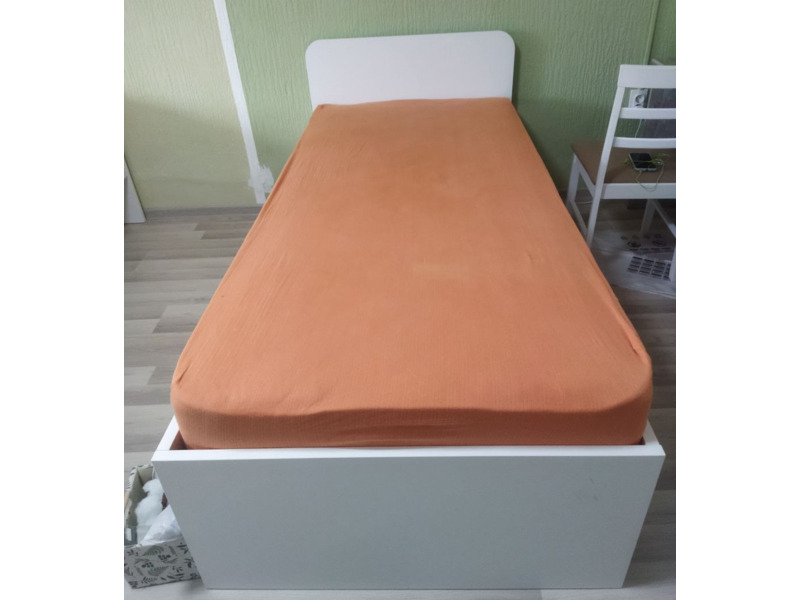 Мебель и интерьер - Кровати и матрацы - Кровать 90 см