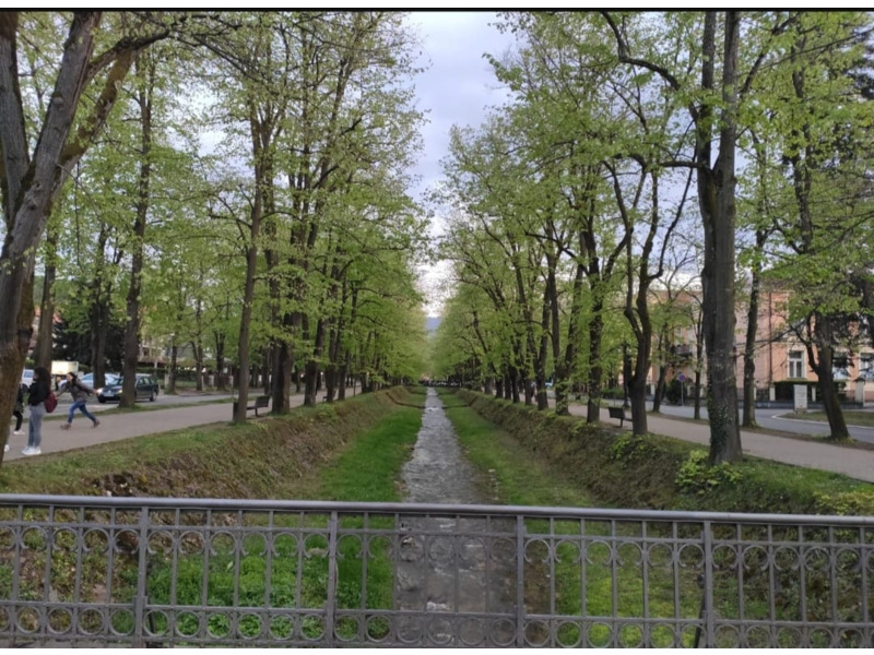 Недвижимость - Дома - Аренда домов с уличным боссейном и сауной