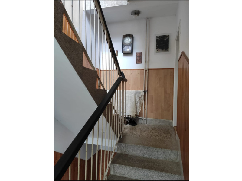 Недвижимость - Дома - Дом 200 кв.м., на участке 5 соток в центре города 