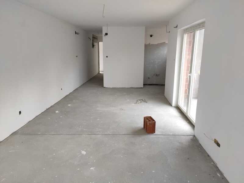 Недвижимость - Квартиры - Квартира 62,5 кв.м., в центре города Трстеник