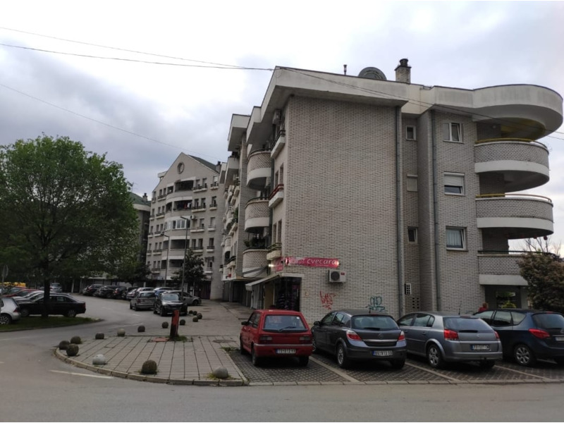 Недвижимость - Квартиры - 3-х комнатная квартира 93 кв.м., с видом на реку