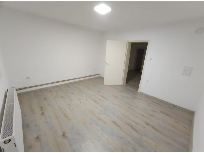 Недвижимость - Дома - Продаëтся дом 100 кв., на участке 2,5 сотки. 