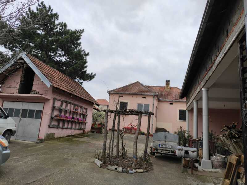 Недвижимость - Дома - Два дома 60 и 116 кв.м., 124,5 сотки. 