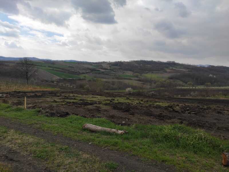 Недвижимость - Участки - 15 соток с документами на зарегистрированный дом