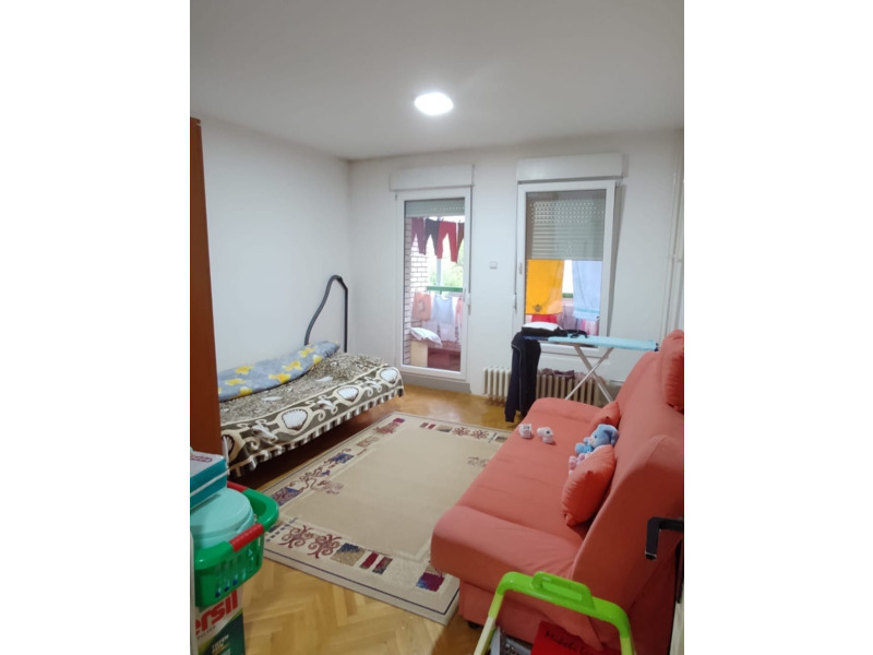 Недвижимость - Квартиры - 3-х комнатная квартира 93 кв.м., с видом на реку