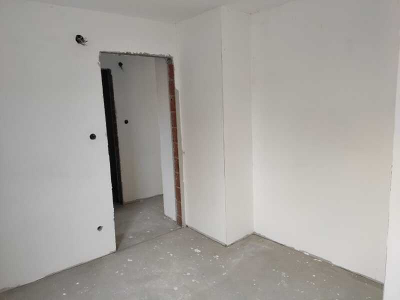 Недвижимость - Квартиры - Квартира 62,5 кв.м., в центре города Трстеник