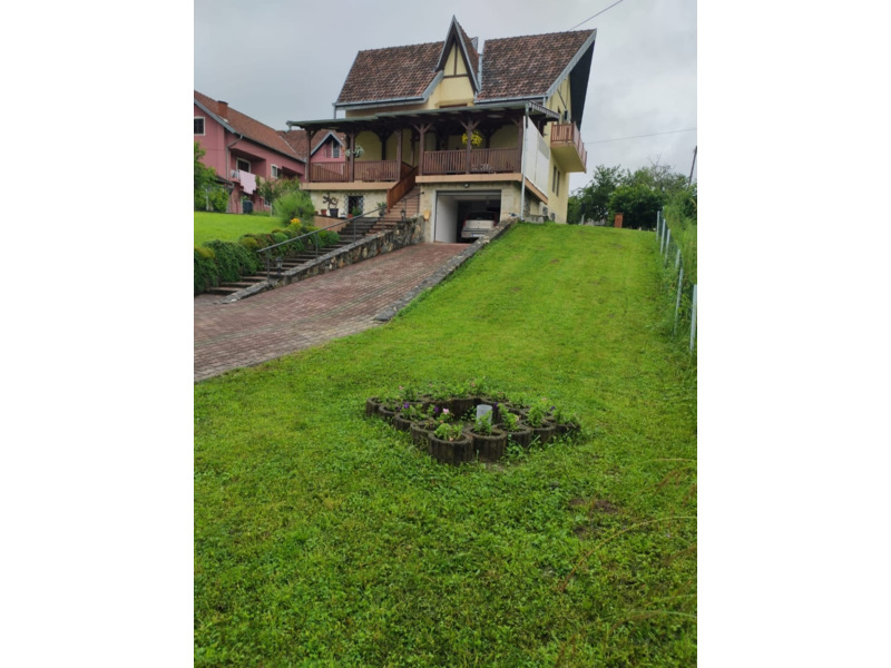 Недвижимость - Дома - Дом в стиле "Шале" 289 кв.м., участок 13 соток. 