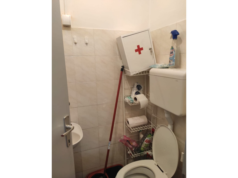 Недвижимость - Коммерческая недвижимость - Продаëтся коммерческое торговое помещение 31 кв.м.