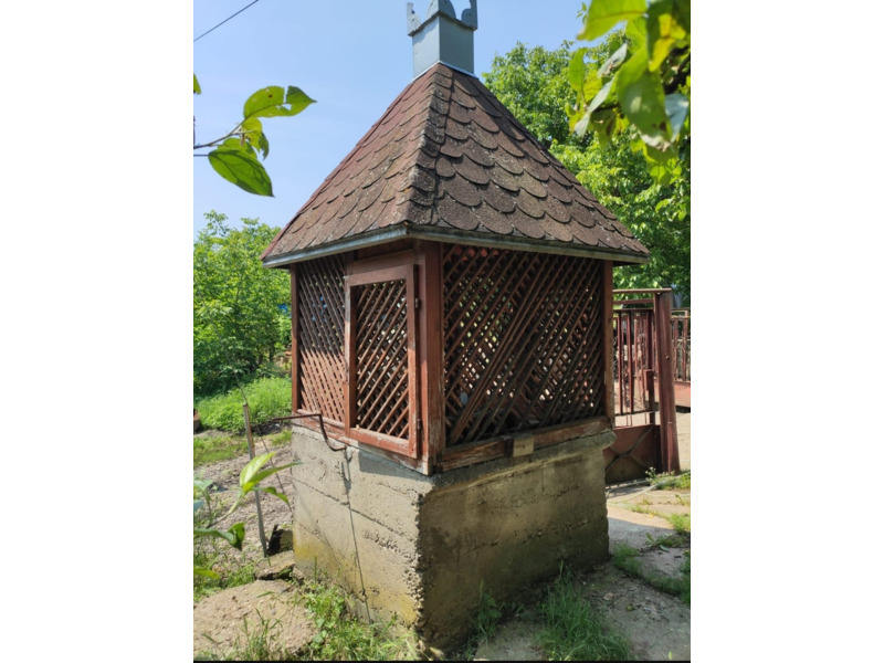 Недвижимость - Дома - 2 дома (44 и 148 кв.м.) на участок 26 соток.