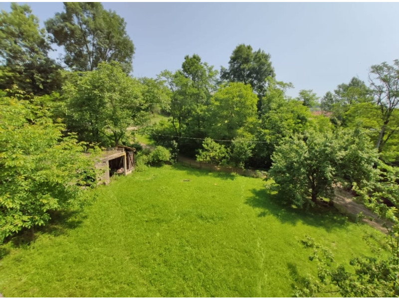 Недвижимость - Дома - 2 дома (44 и 148 кв.м.) на участок 26 соток.