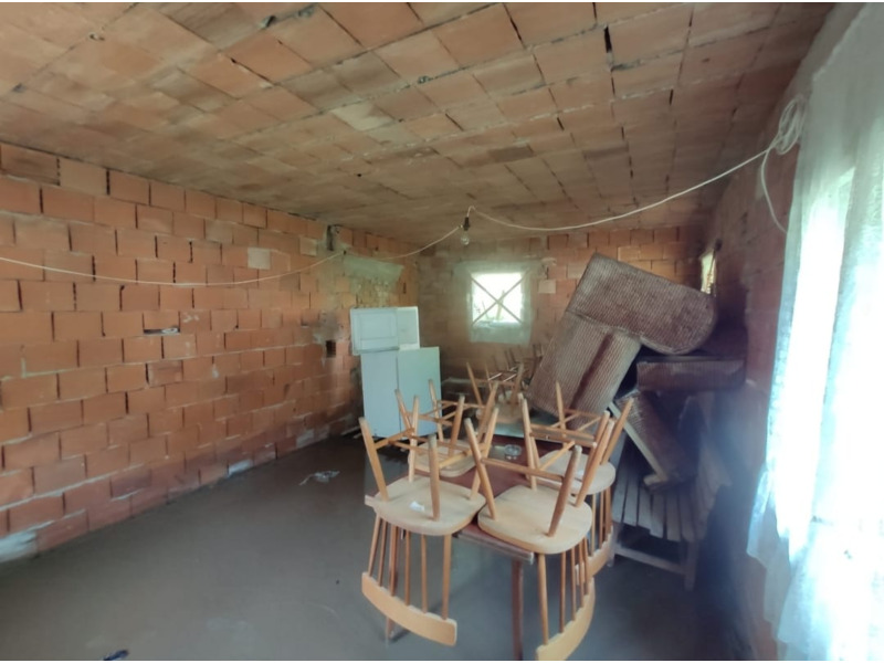 Недвижимость - Дома - 2 дома (44 и 148 кв.м.) на участок 26 соток.