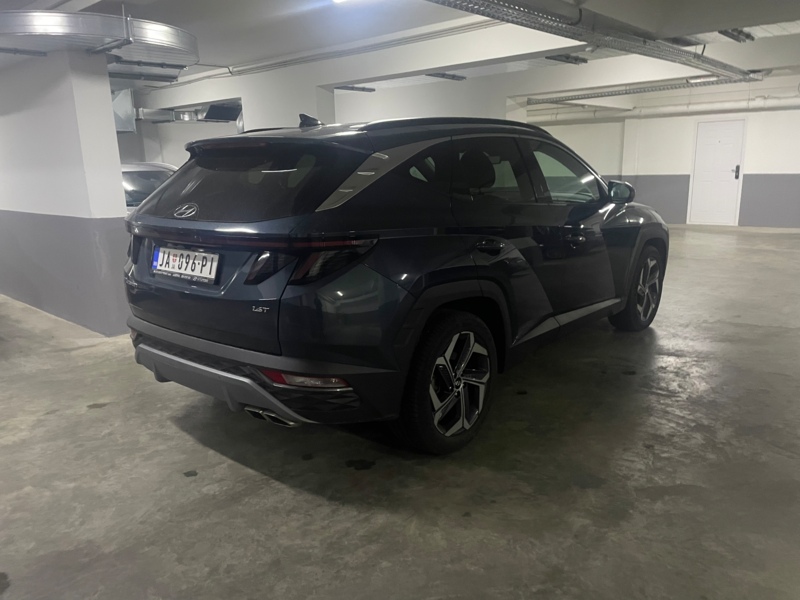 Транспорт - Легковые автомобили - Продается Hyundai Tucson 1.6 л., Россия