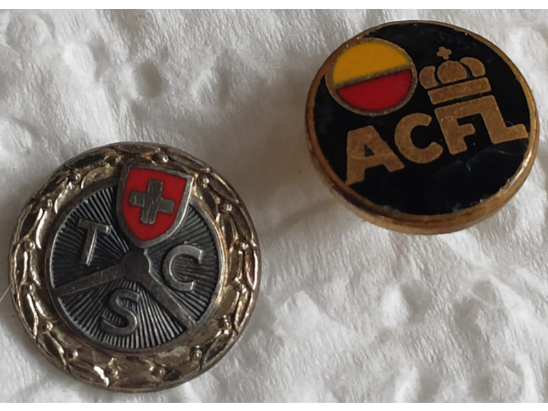 Хобби и отдых - Коллекционирование - Значки 69 штук: