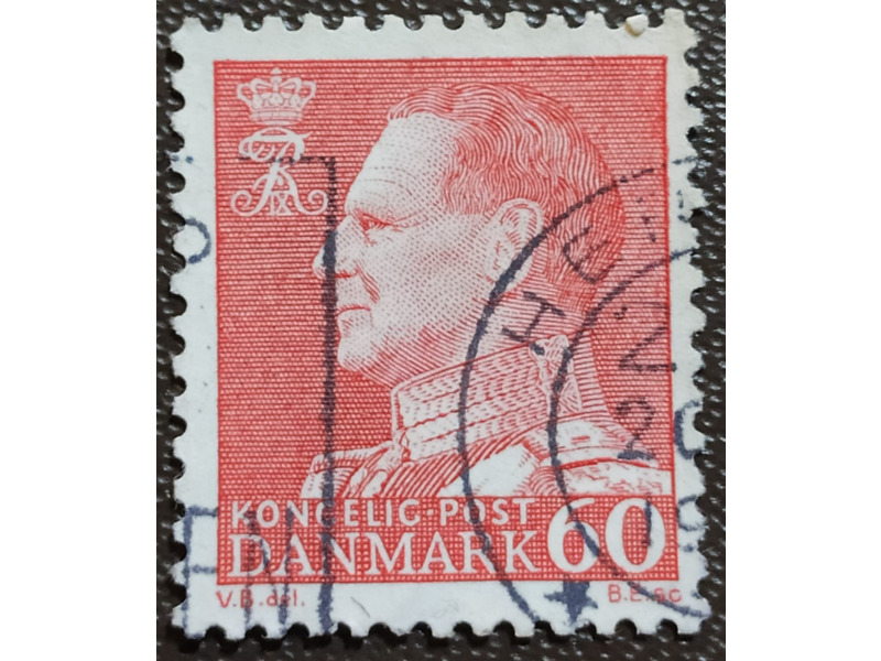 Хобби и отдых - Коллекционирование -  Продаю почтовые марки разных стран: