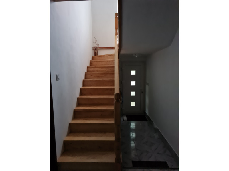 Недвижимость - Дома - Продам дом 2 этажа