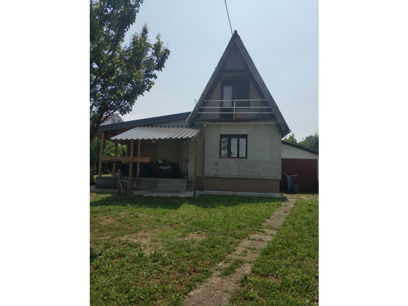 Недвижимость - Дома - Дом в 25 км от Белграда