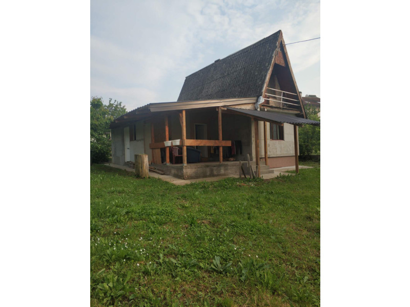 Недвижимость - Дома - Дом в 25 км от Белграда