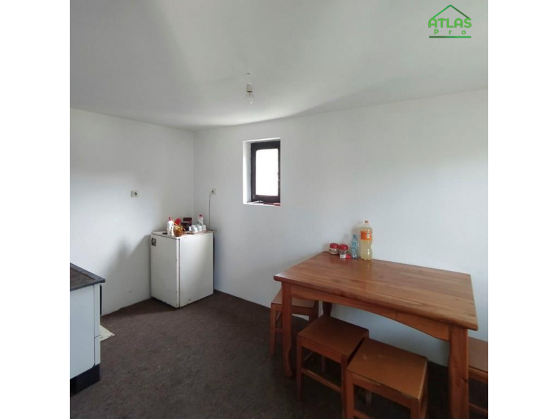 Недвижимость - Дома - Продам домик с земельным участком