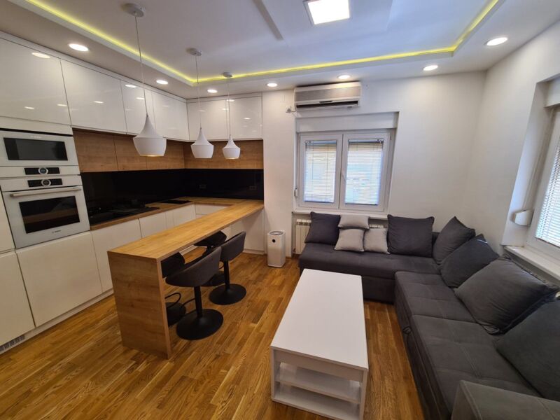 Недвижимость - Квартиры - Квартира в Белграде