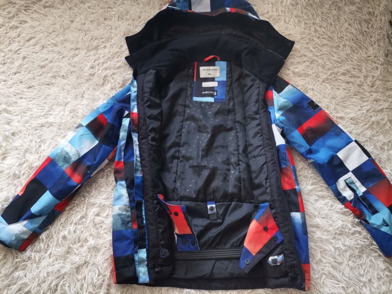 Одежда, обувь, аксессуары - Одежда для мальчиков - Куртка Quiksilver для возраста 12 лет