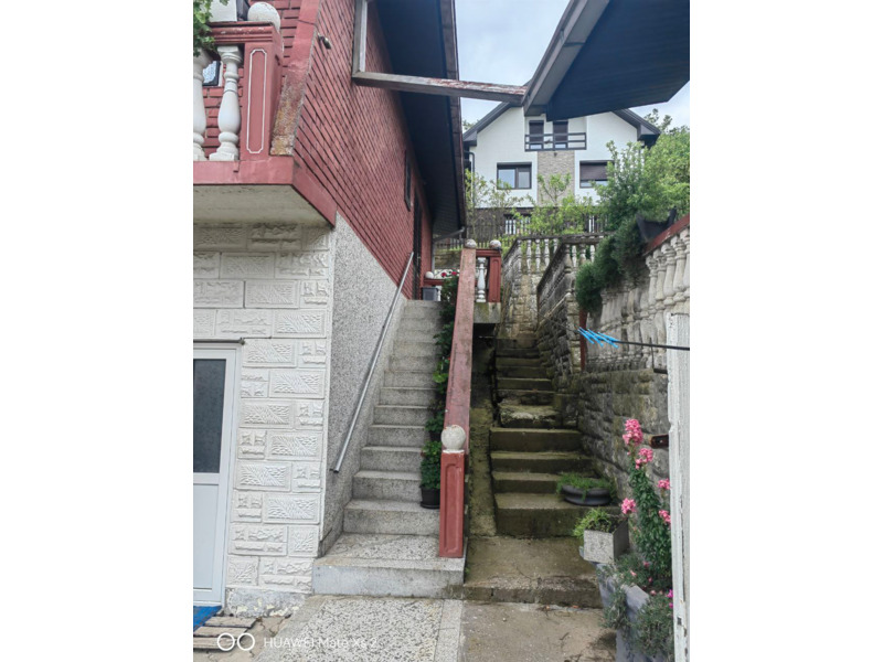 Недвижимость - Дома - Дом в Лознице