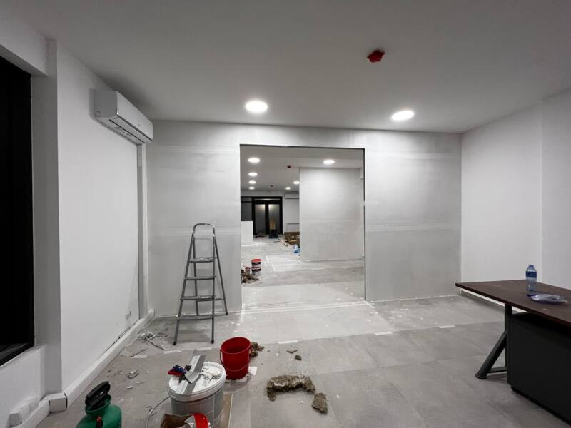 Услуги - Ремонт и строительство - Ремонт жилых и коммерческих помещений 