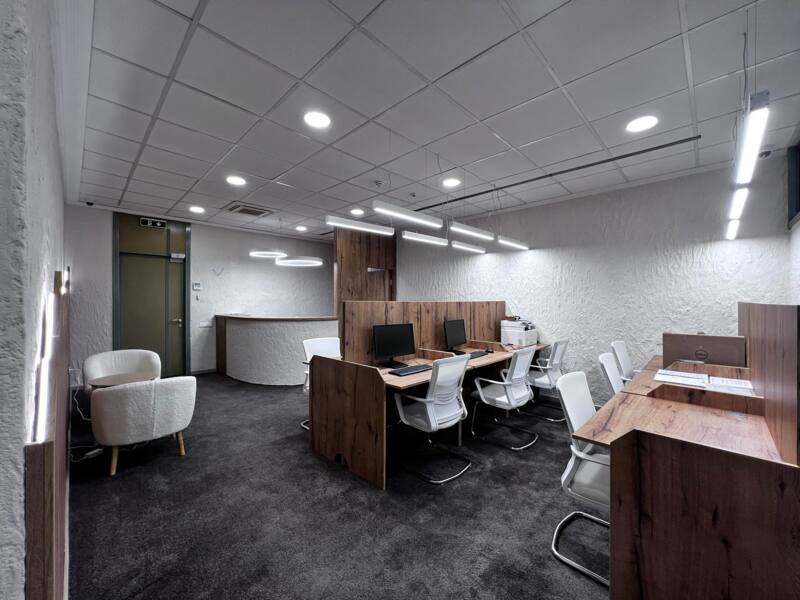 Услуги - Ремонт и строительство - Ремонт жилых и коммерческих помещений 