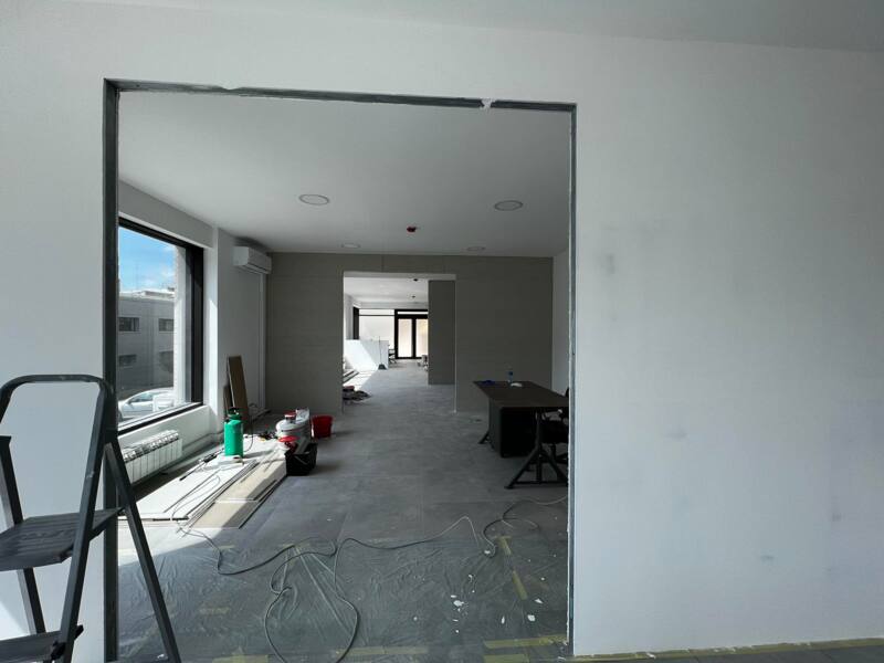 Услуги - Ремонт и строительство - Ремонт жилых и коммерческих помещений 