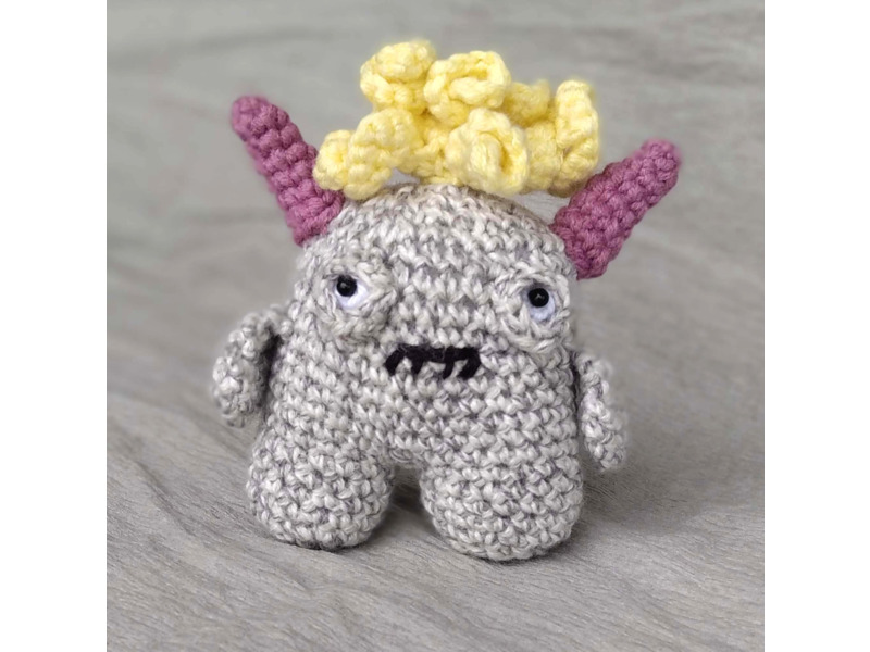 Товары для детей - Игрушки - Монстр кудрявый