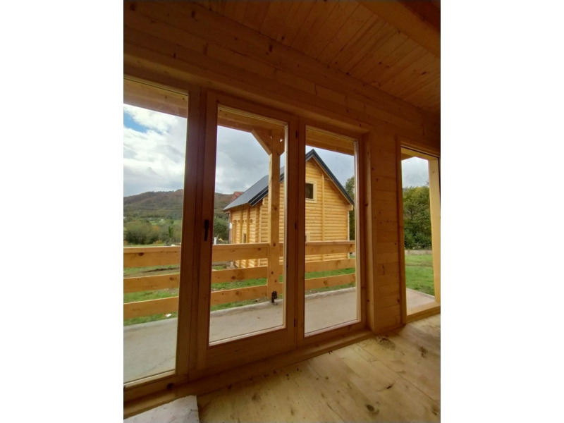 Недвижимость - Дома - 3 дома в Колашине Черногория