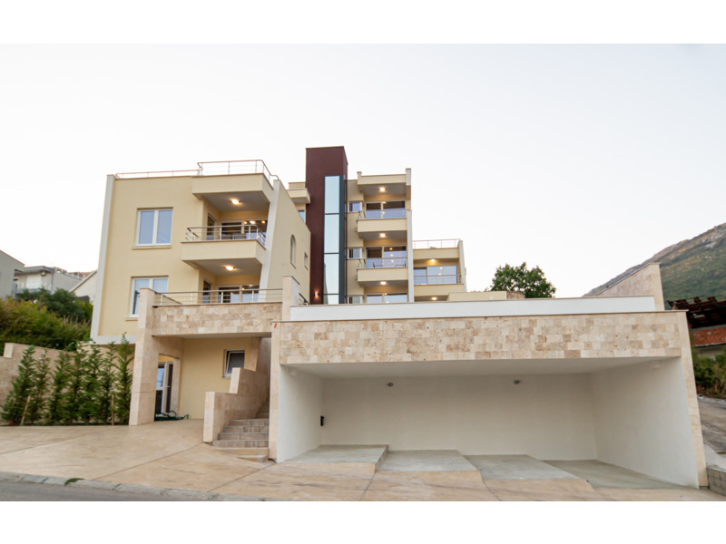 Недвижимость - Квартиры - Аппартаменты в Черногории