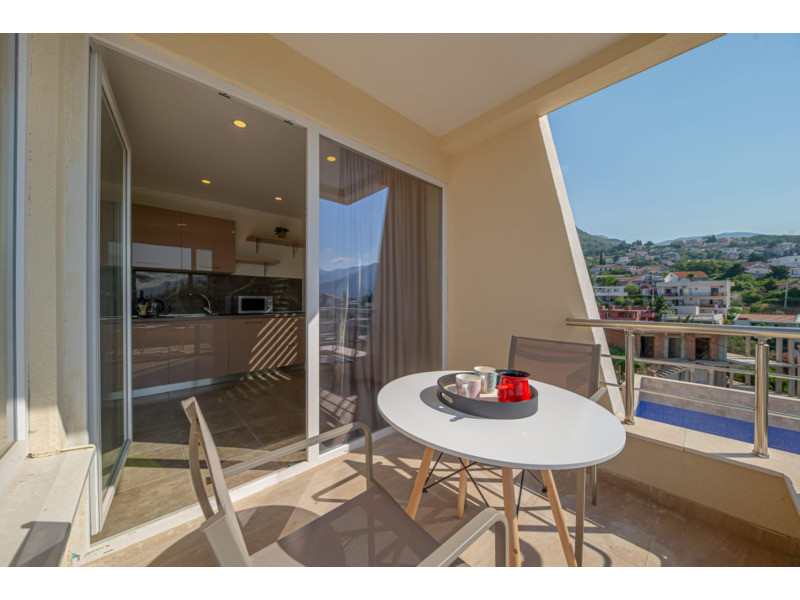 Недвижимость - Квартиры - Аппартаменты в Черногории