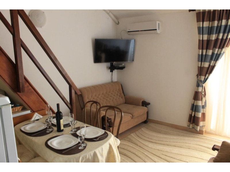 Недвижимость - Квартиры - Продается квартира в 50м от пляжа в Черногории