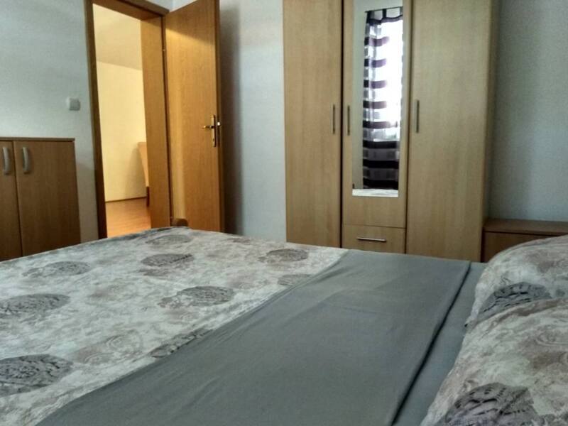 Недвижимость - Дома - Продается 2-этажный дом в Черногории у моря