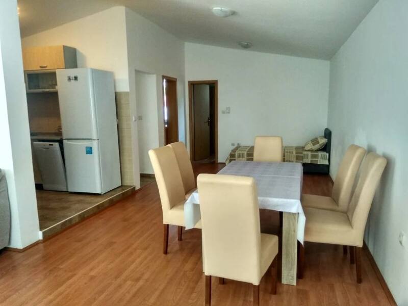 Недвижимость - Дома - Продается 2-этажный дом в Черногории у моря