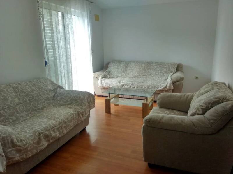 Недвижимость - Дома - Продается 2-этажный дом в Черногории у моря