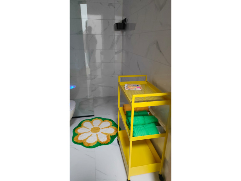 Недвижимость - Квартиры - Сдаю новую студию в Суботице