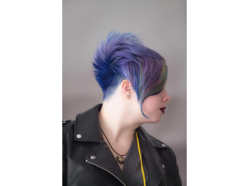 Услуги - Красота и здоровье - Парикмахер-универсал