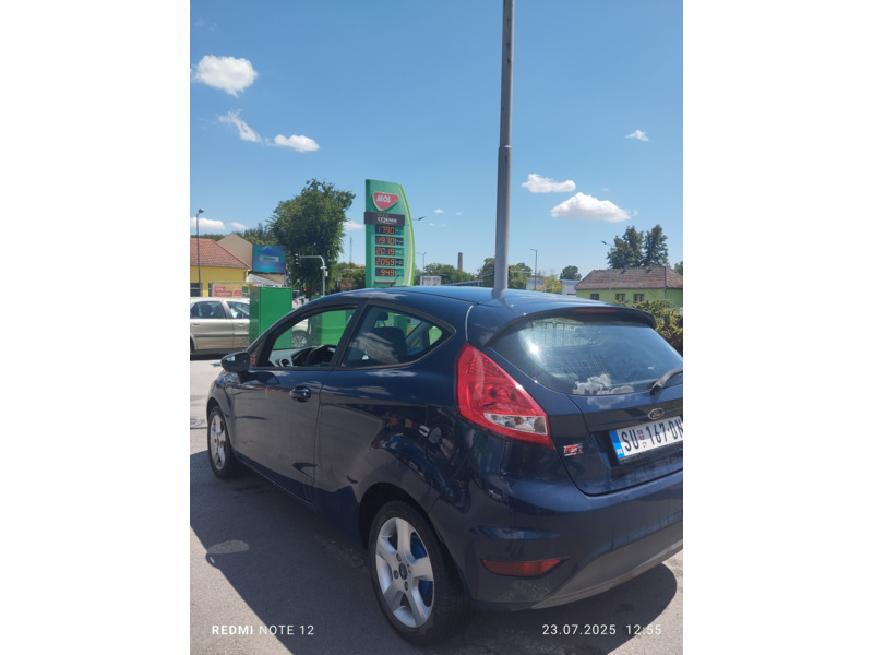 Транспорт - Легковые автомобили - Ford Fiesta 2009