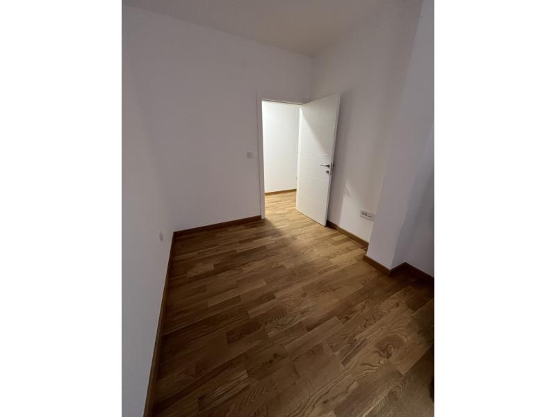 Недвижимость - Квартиры - 2-КОМНАТНАЯ КВАРТИРА, 42 м²