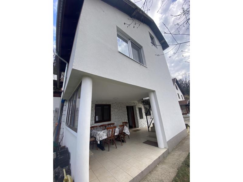 Недвижимость - Дома - ДОМ В СРЕМСКОЙ КАМЕНИЦЕ, 147м²