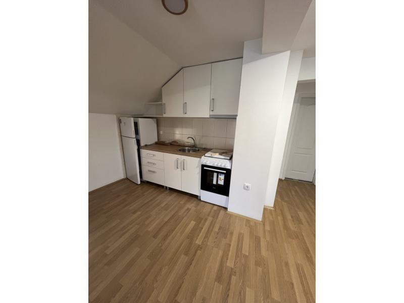 Недвижимость - Дома - ДОМ В СРЕМСКОЙ КАМЕНИЦЕ, 73м²